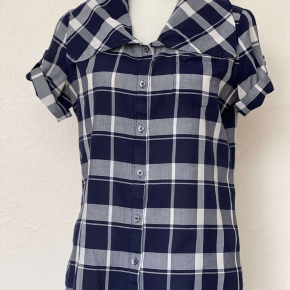 UNIQUE! Banana Republic Short Sleeved Blue Plaid Cotton Button Up Shirt - Picture 5 of 10
